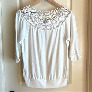 Forever 21 White Sweater (Juniors S)